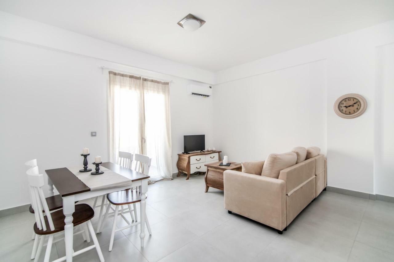 Lux 'N Comfort Apartments Tinos Ngoại thất bức ảnh