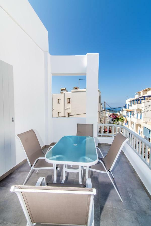 Lux 'N Comfort Apartments Tinos Ngoại thất bức ảnh